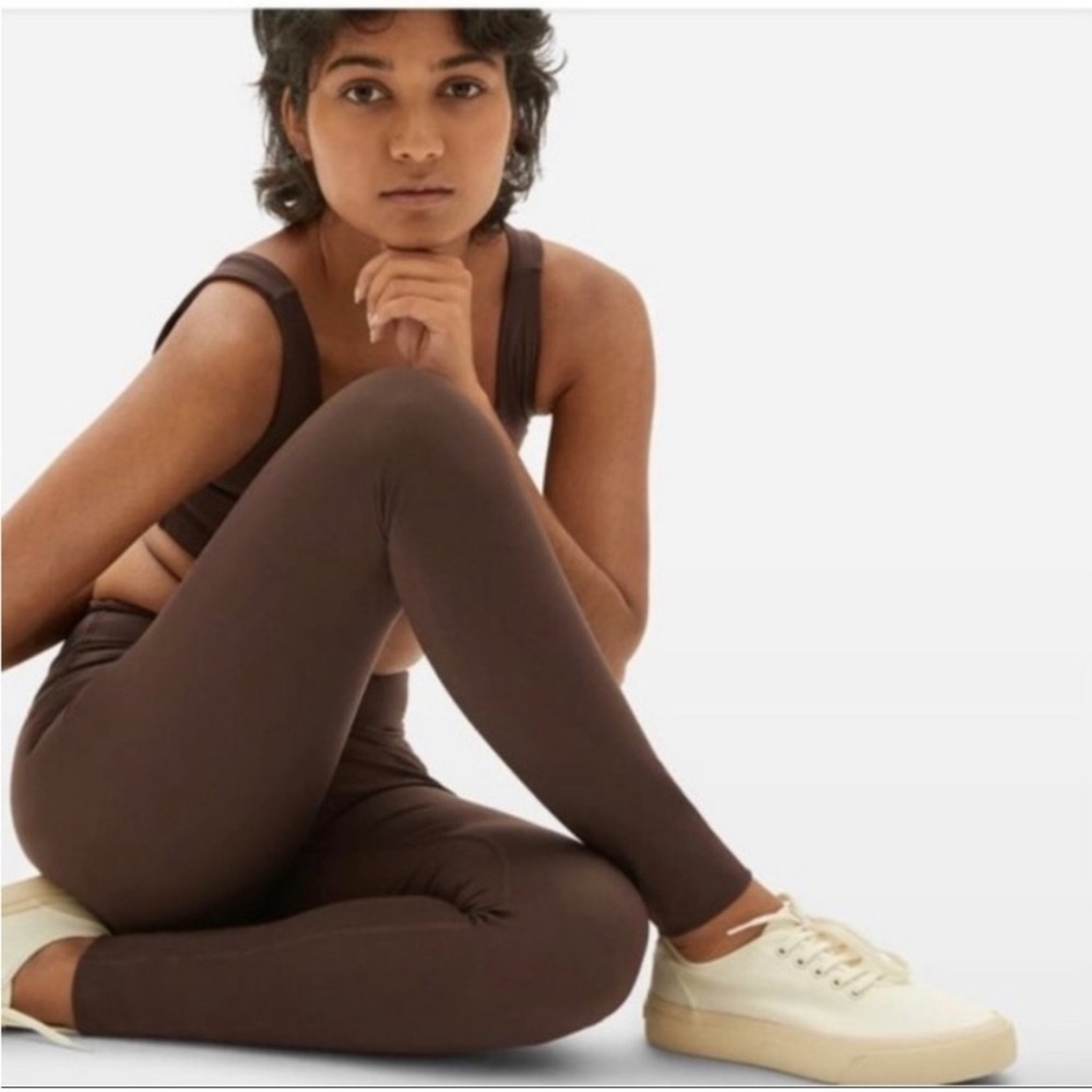 Everlane perform leggings, size Large